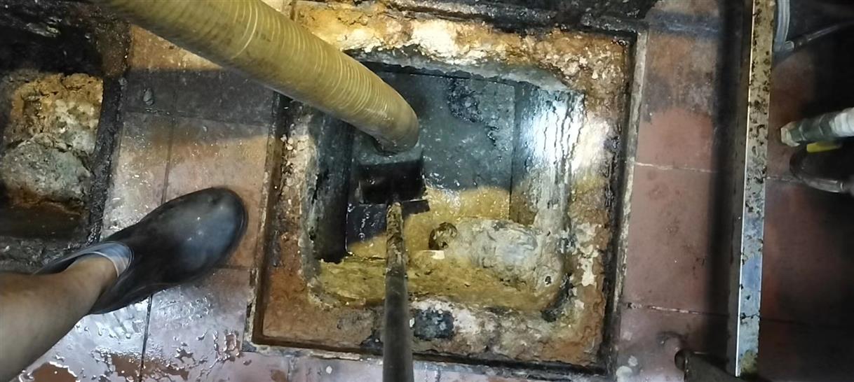 卫东化油池清理-污水池清掏