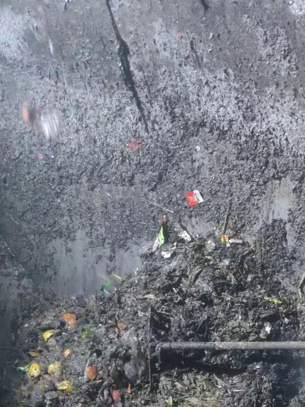 卫东污水池清理